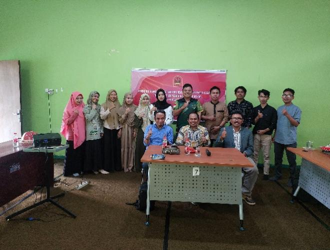 Tim Debat