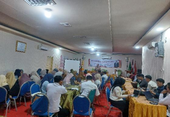 Tim Debat