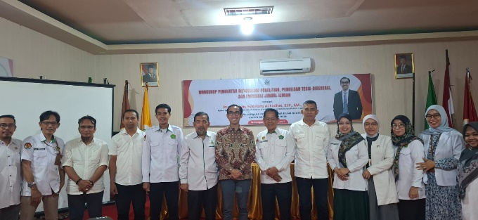 Tim Debat